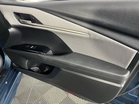 Used 2025 Toyota Camry SE image 30