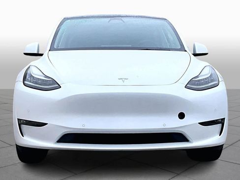 Used 2021 Tesla Model Y Long Range image 3