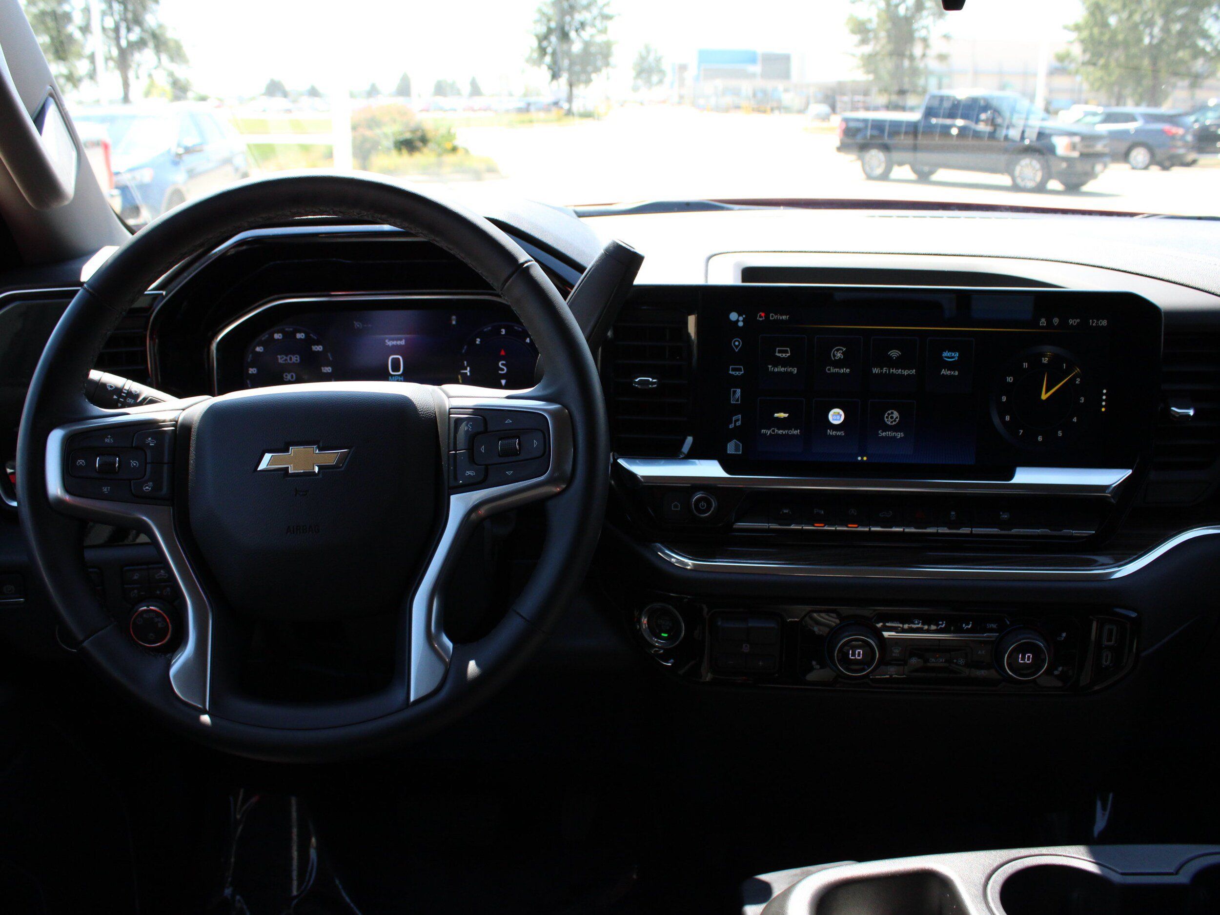 Used 2024 Chevrolet Silverado 1500 LT w/ Safety Package AWD/4WD image 17