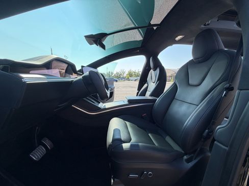 Used 2023 Tesla Model X AWD/4WD image 10