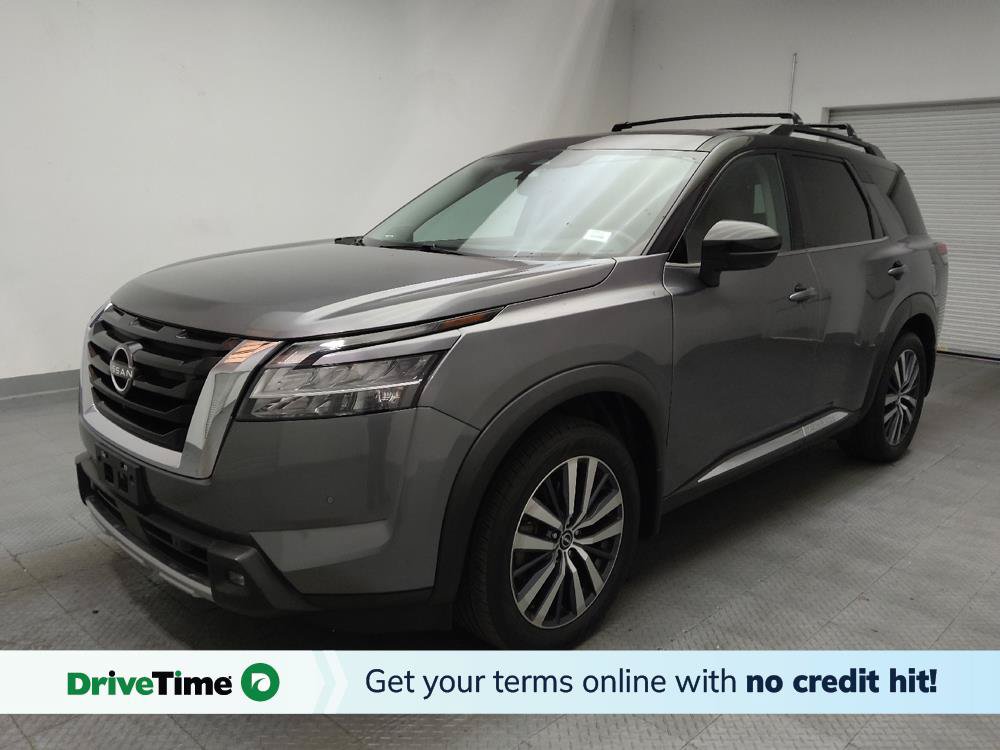 Used 2022 Nissan Pathfinder Platinum w/ Cargo Package FWD image 1