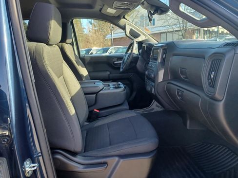 Used 2022 Chevrolet Silverado 1500 Custom w/ LPO, Dark Essentials Package image 19