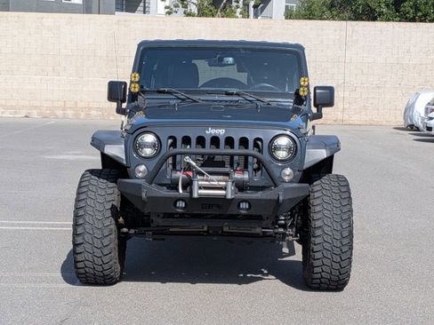 Used 2018 Jeep Wrangler Unlimited Sport S image 2