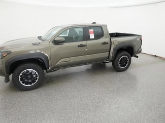 New 2025 Toyota Tacoma TRD Off-Road AWD/4WD video 2