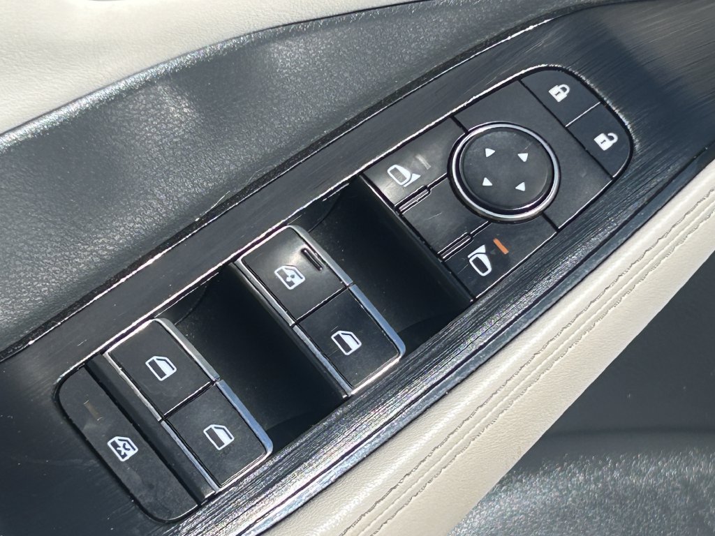 Used 2021 Nissan Rogue SL AWD/4WD image 28