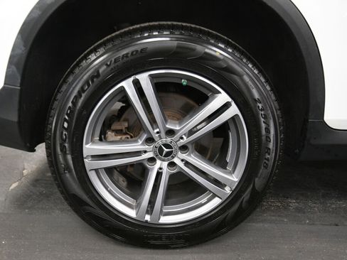 Used 2022 Mercedes-Benz GLC 300 4MATIC image 33