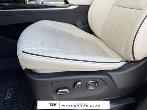 Used 2025 Cadillac Escalade Sport w/ LPO, ONYX Package image 11