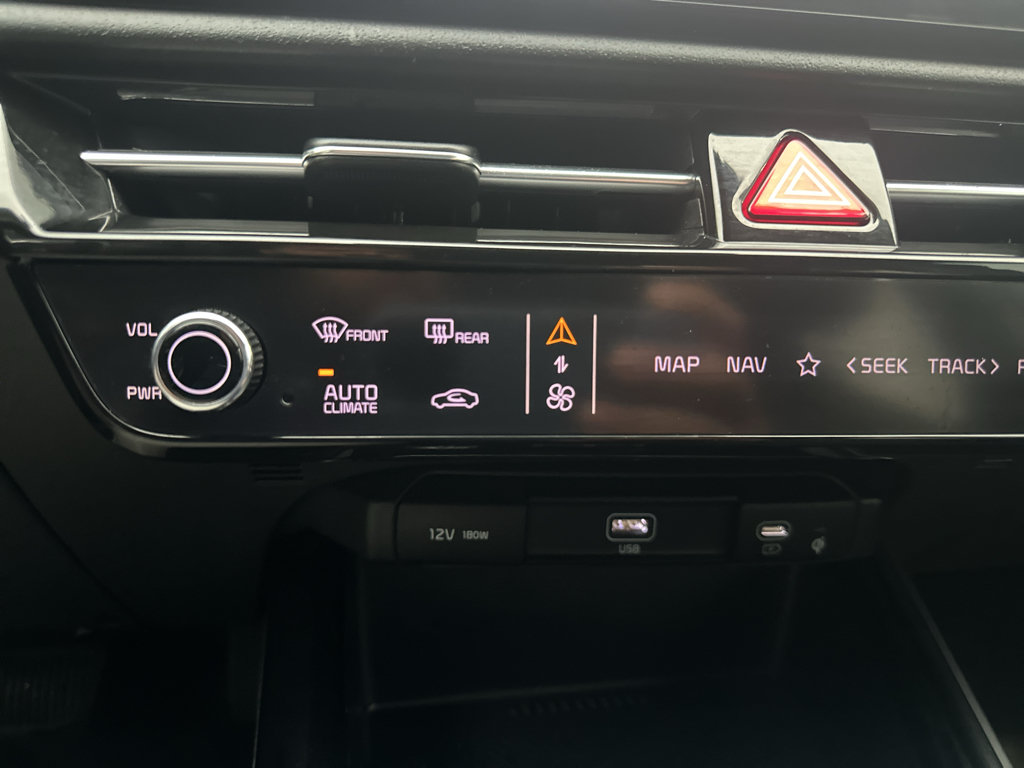 Used 2023 Kia Niro Wind FWD image 20