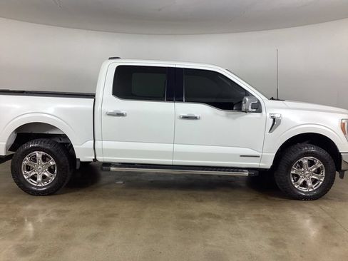 Used 2022 Ford F150 Lariat w/ Equipment Group 502A High AWD/4WD image 4
