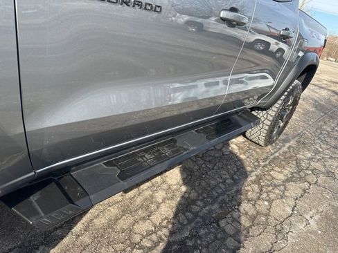 Used 2024 Chevrolet Colorado ZR2 w/ ZR2 Convenience Package III image 12