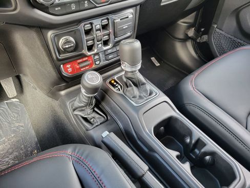 New 2026 Jeep Gladiator Rubicon w/ Safety Group image 14