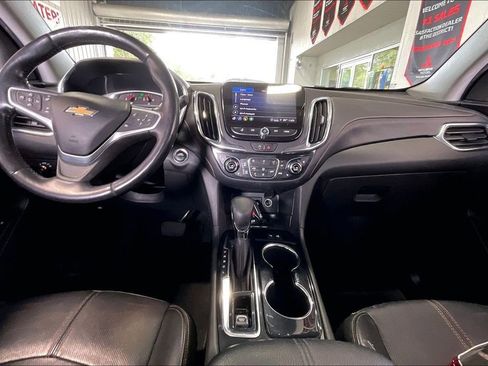 Used 2022 Chevrolet Equinox Premier FWD image 6
