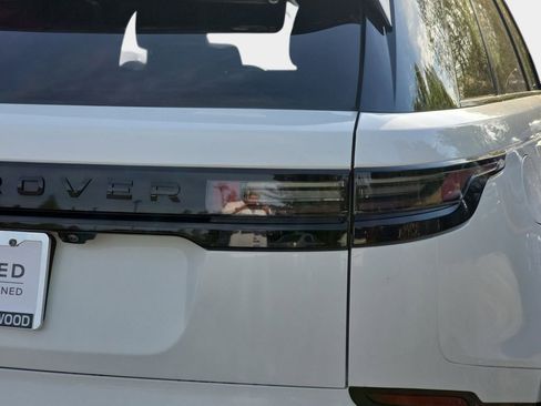 Certified 2025 Land Rover Range Rover Velar Dynamic SE AWD/4WD image 39