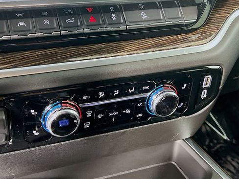 New 2026 GMC Sierra 1500 Elevation image 11