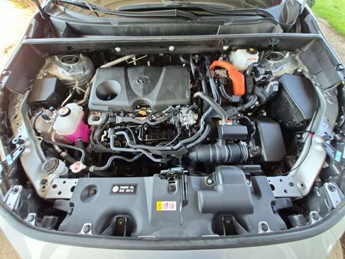 Certified 2025 Toyota RAV4 XLE AWD/4WD image 23