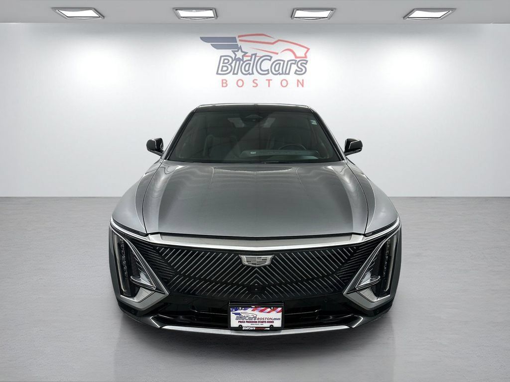 Used 2024 Cadillac Lyriq Tech w/ Driver Assist Package AWD/4WD image 2