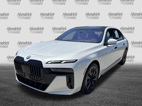 Certified 2023 BMW 760i xDrive AWD/4WD image 5