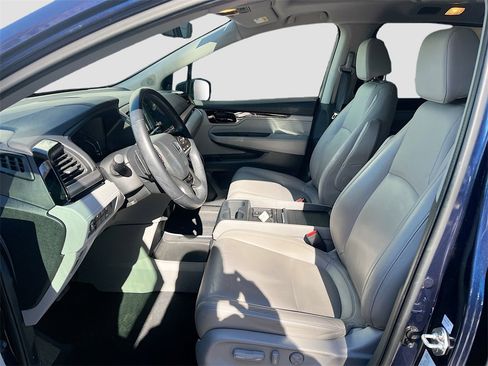 Used 2023 Honda Odyssey Touring image 21