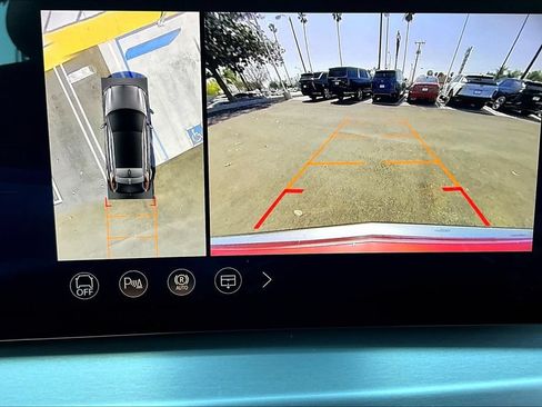 New 2026 Cadillac Lyriq Luxury w/ LPO, Floor Liner Package RWD image 15