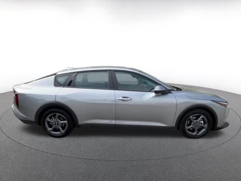 Used 2025 Kia K4 FWD image 21