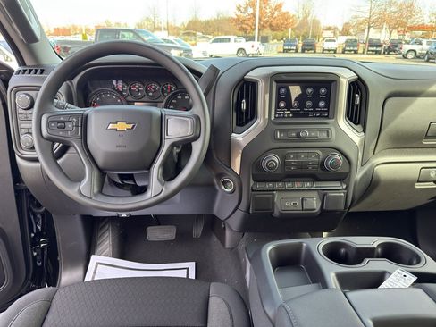 New 2026 Chevrolet Silverado 1500 Custom image 25