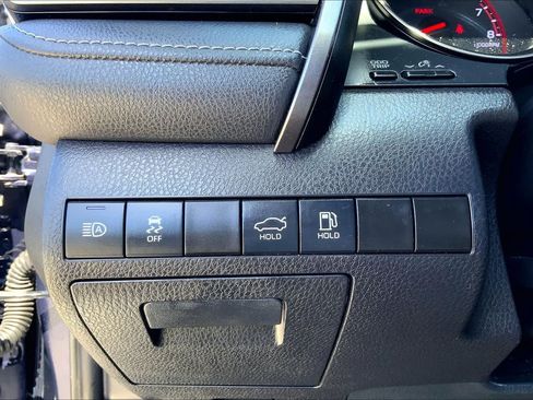 Used 2022 Toyota Camry XSE FWD image 32