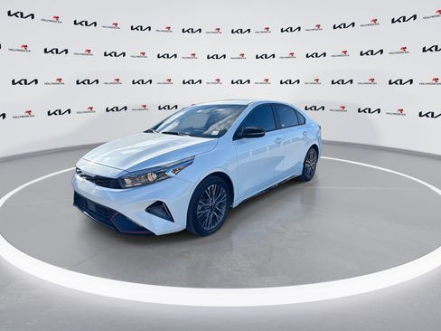 Used 2024 Kia Forte GT-Line w/ GT-Line Premium Package FWD image 4