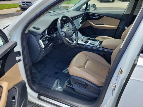 Used 2024 Audi Q7 3.0T Premium Plus AWD/4WD image 15