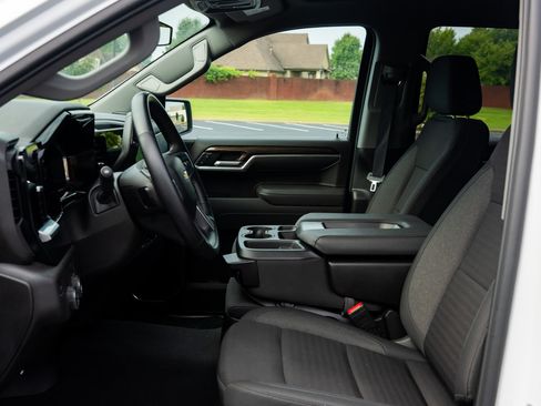 Used 2026 Chevrolet Silverado 1500 LT RWD image 12