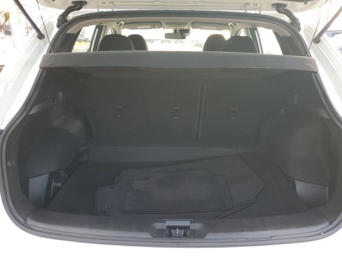 Used 2020 Nissan Rogue Sport S image 10