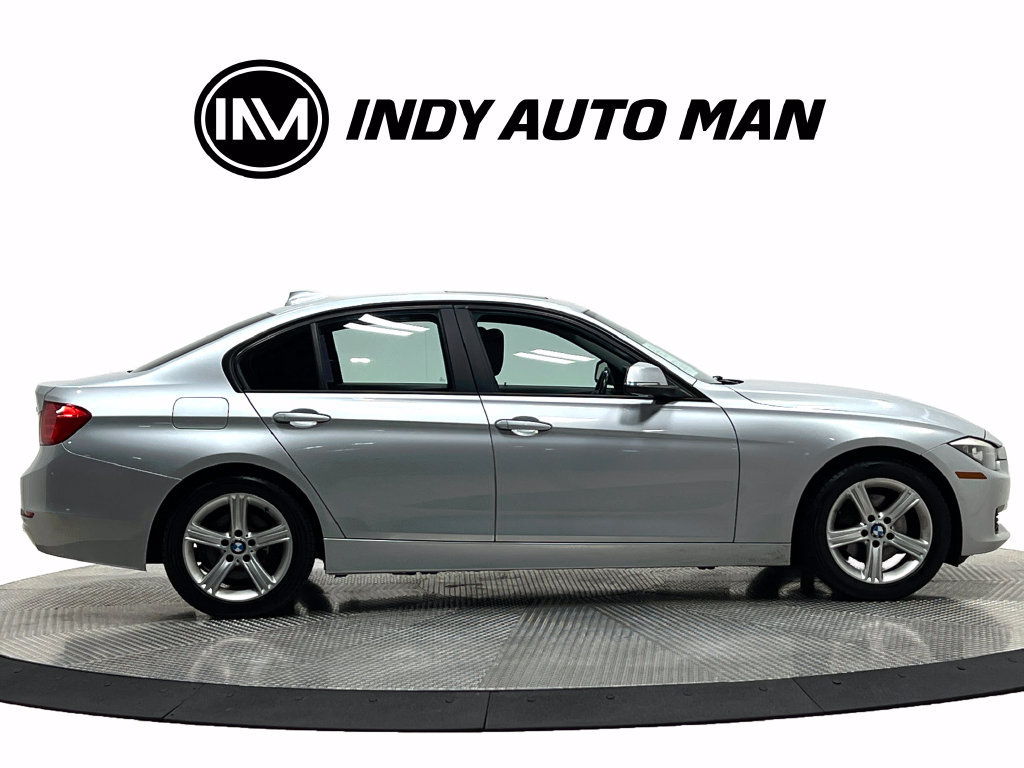 Used 2013 BMW 328i xDrive Sedan AWD/4WD image 3