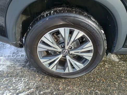 Used 2023 Nissan Rogue SV AWD/4WD image 11