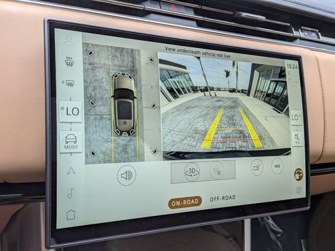 Certified 2025 Land Rover Range Rover SE AWD/4WD image 25