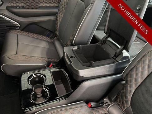 New 2026 Jeep Grand Cherokee L Summit w/ Obsidian Package AWD/4WD image 31