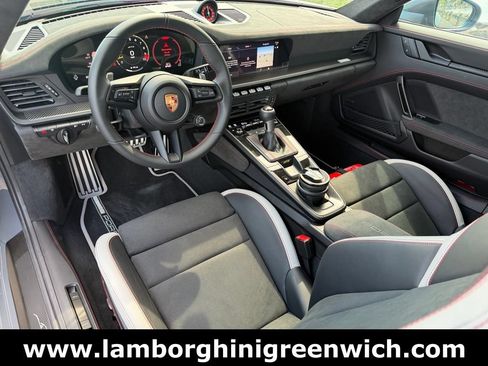 Used 2026 Porsche 911 GT3 RWD image 25