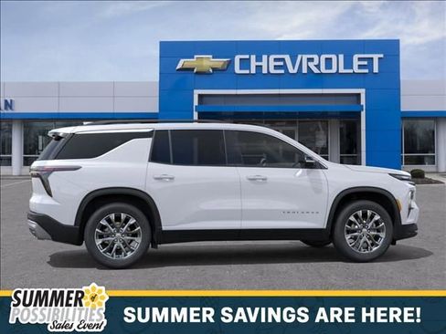 New 2026 Chevrolet Traverse LT w/ Sun and Wheel Package AWD/4WD image 5