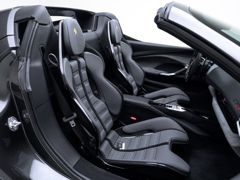 Used 2025 Ferrari 296 GTS image 16