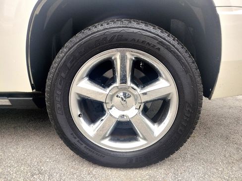 Used 2014 Chevrolet Tahoe LTZ image 23