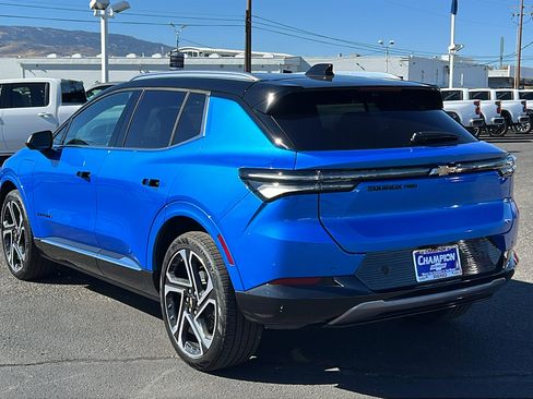 New 2026 Chevrolet Equinox EV LT image 7