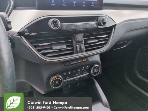 Used 2020 Ford Escape SEL AWD/4WD image 17