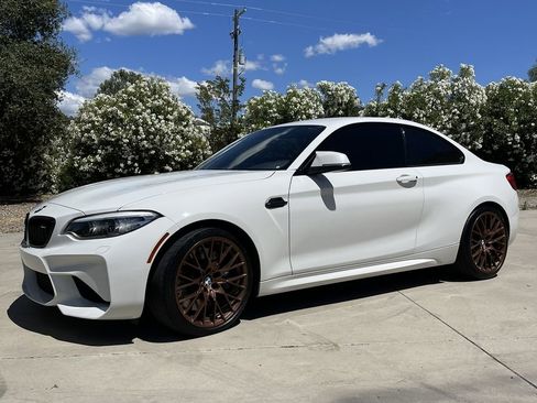 Used 2018 BMW M2 image 2