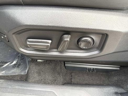 Used 2024 Toyota Sequoia Platinum image 29