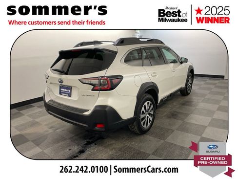 Used 2023 Subaru Outback Premium image 6