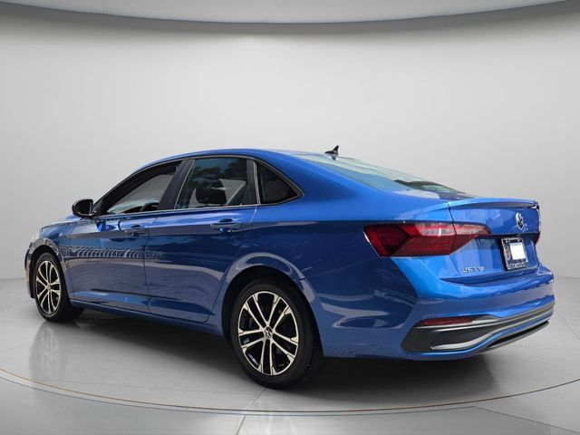 Used 2022 Volkswagen Jetta Sport FWD image 6