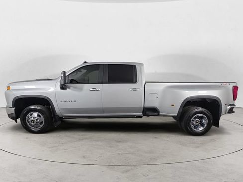 Used 2021 Chevrolet Silverado 3500 LT w/ Convenience Package AWD/4WD image 2