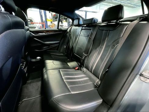 Used 2018 BMW 530i xDrive AWD/4WD image 26