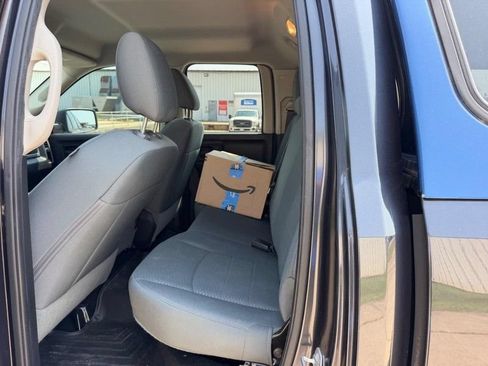 Used 2016 RAM 1500 Express AWD/4WD image 7