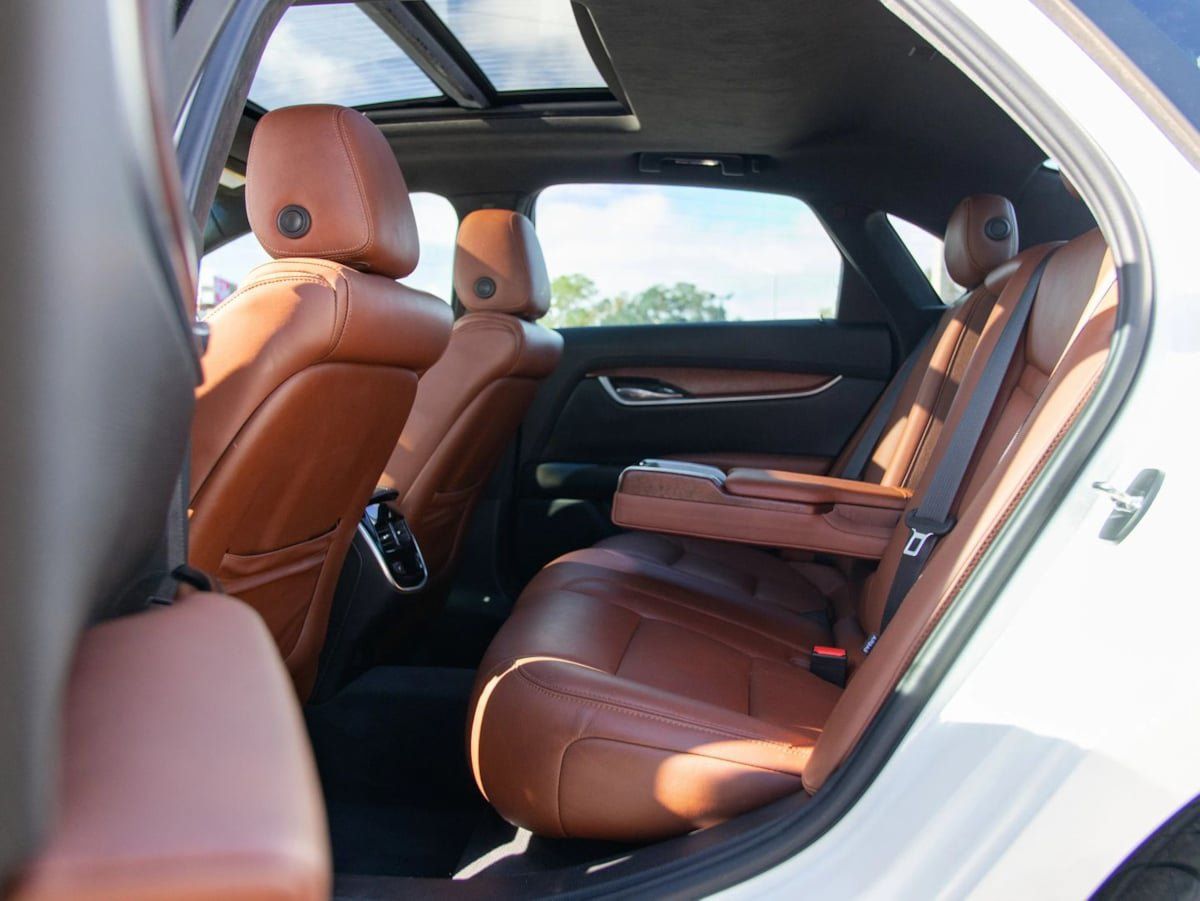 Used 2015 Cadillac XTS Luxury w/ Driver Awareness Package FWD image 22