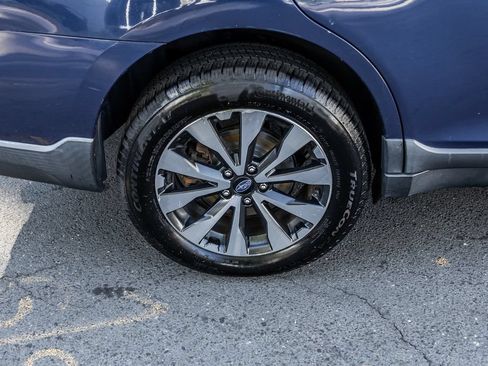 Used 2015 Subaru Outback 2.5i Limited AWD/4WD image 6