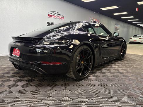 Used 2018 Porsche 718 Cayman GTS image 14